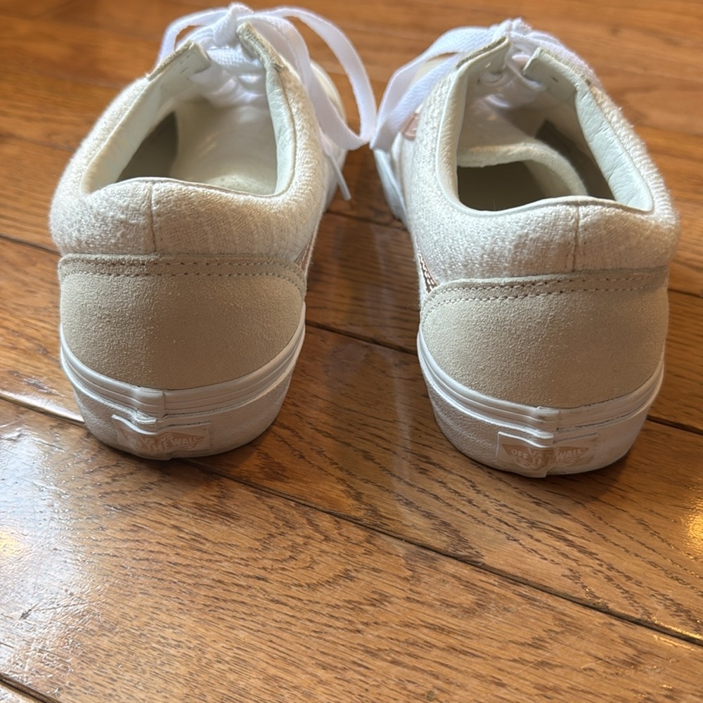 Vans Women's Old Skool Cream Sneaker with Rose Gold Stripe - Picture 8 of 13